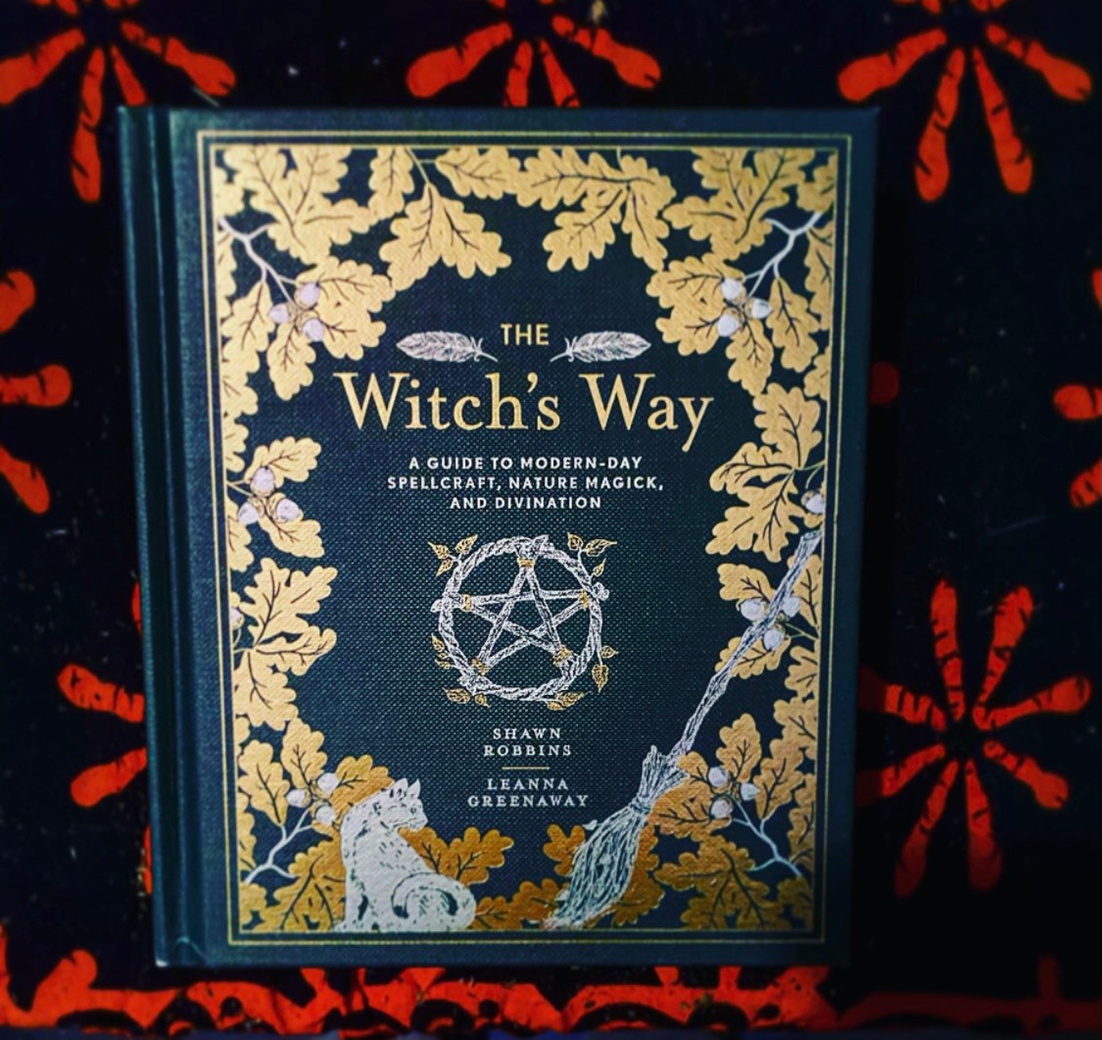 Witch's way spell book and modern witchcraft guide